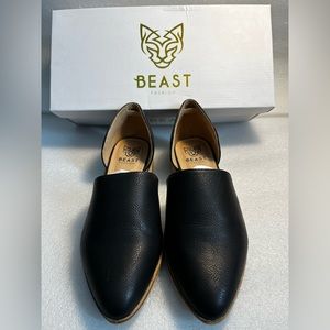 Beast Fashion Carter 23 Flats black Cute size 6